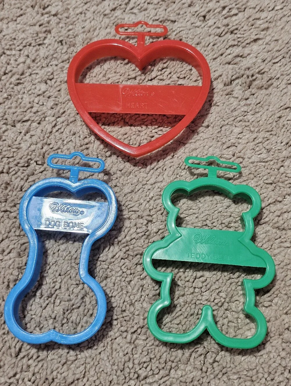New! Lot of 9 Cookie Cutters - 6 Metal 3 Plastic - Toy Story Easter Fall Autumn